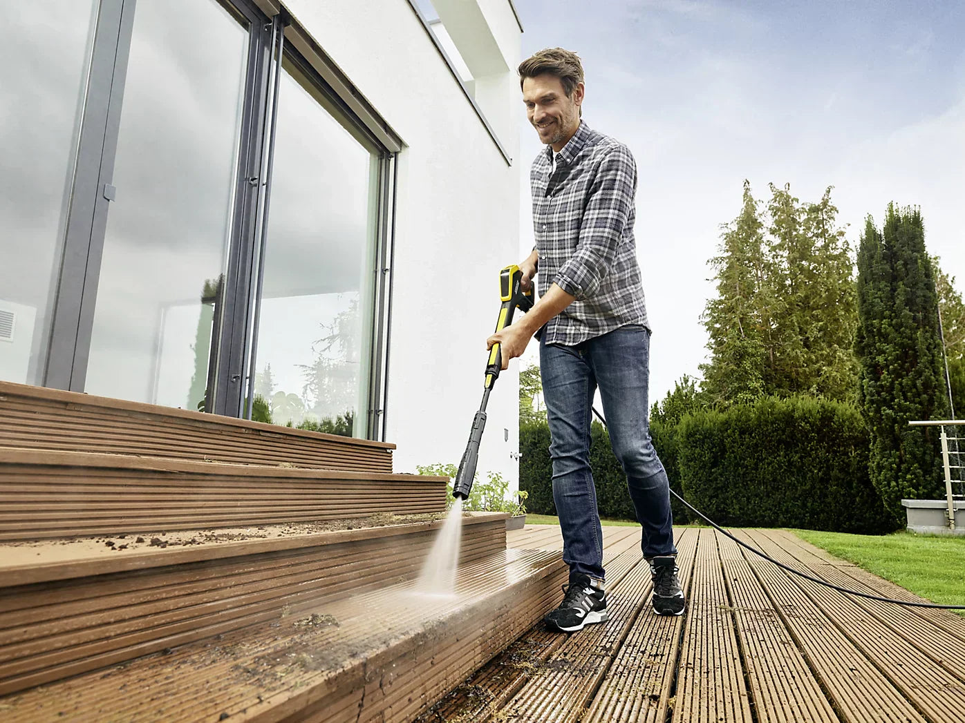 Kärcher K4 Power Control Car & Home Corded Pressure washer 1.8kW